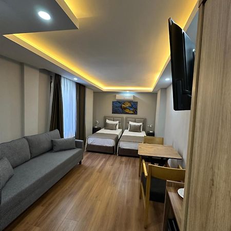 Marista Pansiyon Istanbul Bagian luar foto