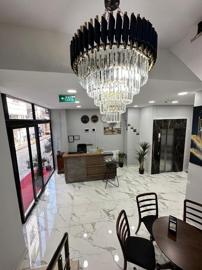 Marista Pansiyon Istanbul Bagian luar foto